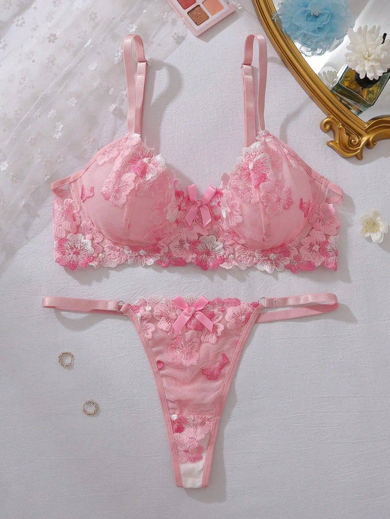 2-Piece Floral Embroidered Lace Bra and Thong Set for Women